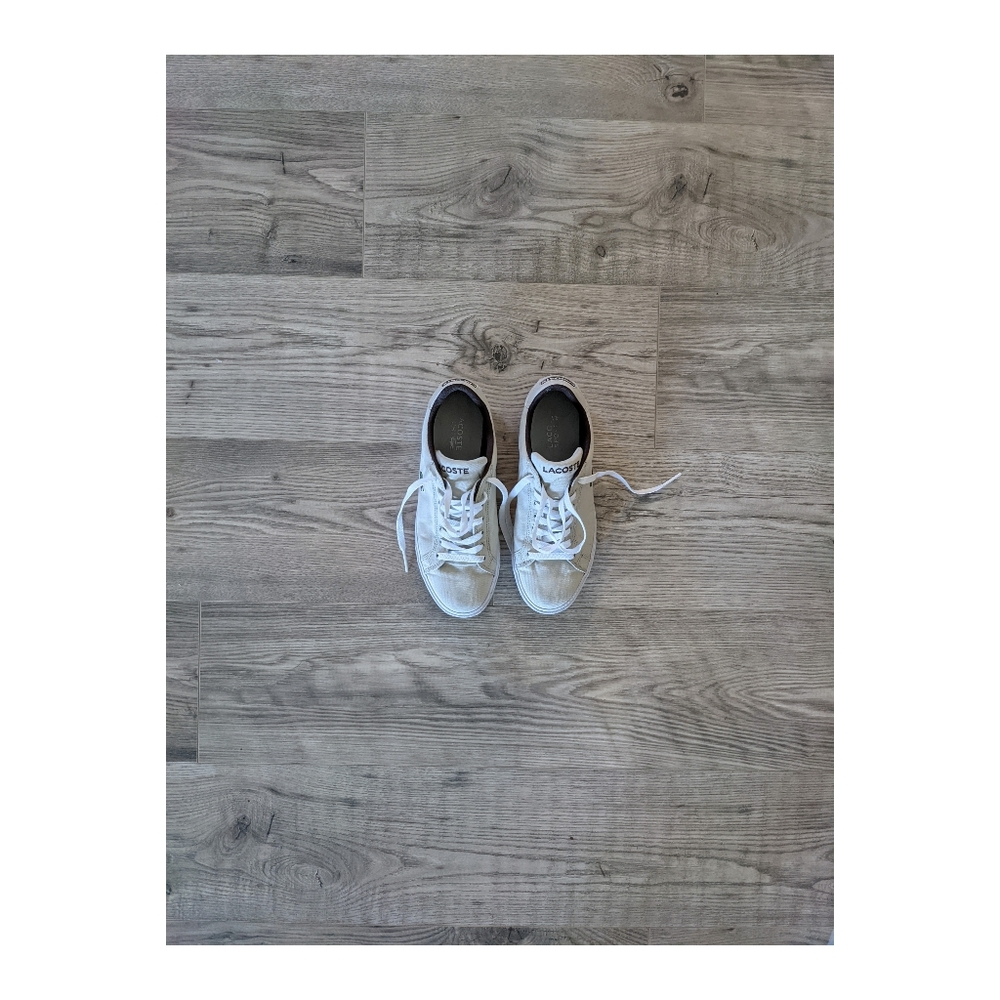 Lacoste low top canvas sneakers